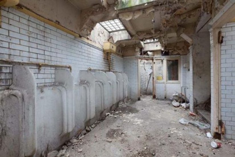 An architect from England turned an abandoned public toilet in the house of his dreams