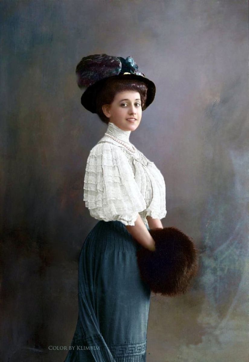 Anna Pavlova and other beauties of Tsarist Russia in colorized archival photos