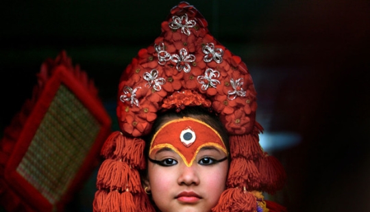 Antigua diosa: ¿cómo viven en Nepal aquellos que han dejado de ser Kumari reales