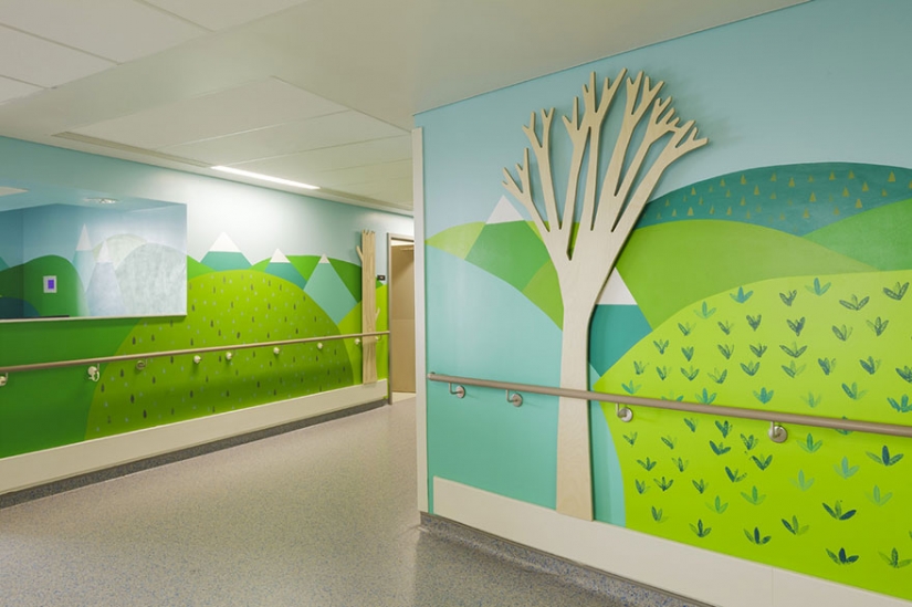 Artists have turned London children's hospital into a colorful place