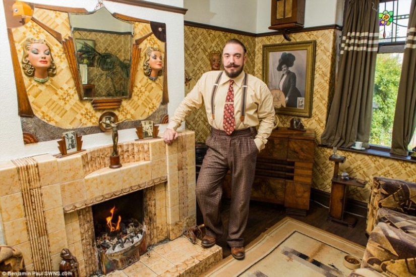 Back to the past: the British had transformed their house in the style of the 1930-ies