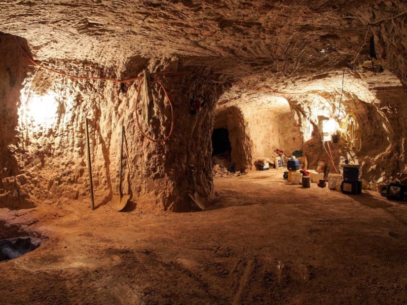 Banished sun: the town of Coober Pedy where people live underground