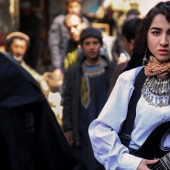 Belleza contra la guerra en las obras de la fotógrafa de Afganistán Fatima Hossaini