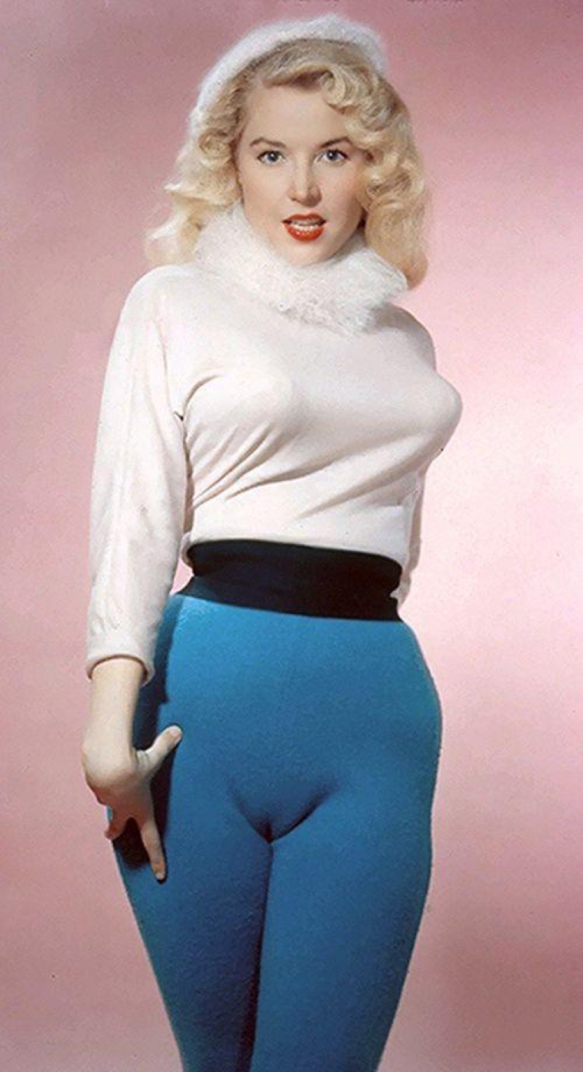 Betty Brosmer is the owner of the most gorgeous figure of the 50s
