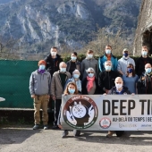 Beyond time: 15 volunteers in France will hold in complete isolation in the cave for 40 days