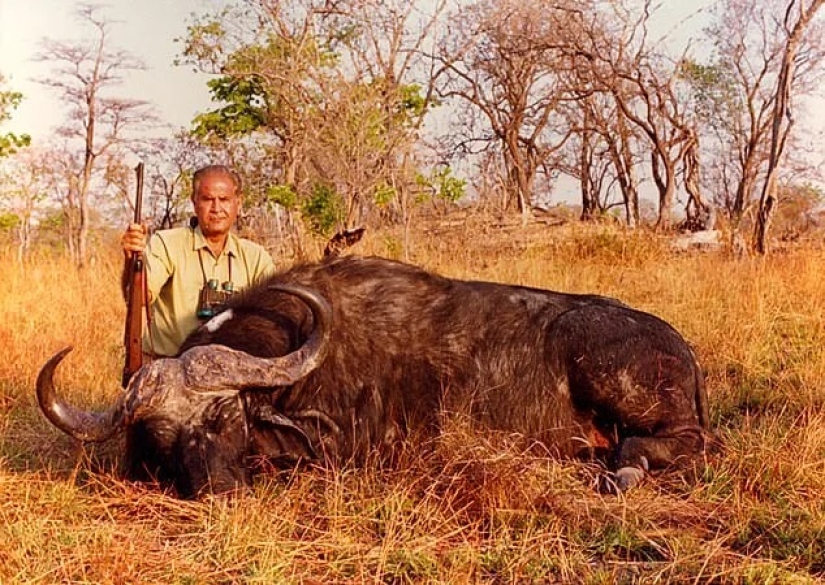 Bloody Hobby: 9 Famous Trophy Hunters Who Kill for Fun