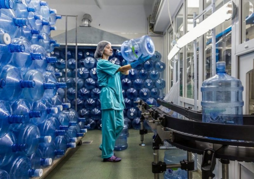 Bottled water: the biggest scam in the history of mankind