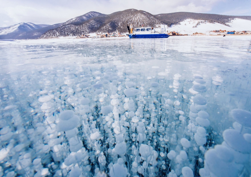 Camina sobre el Baikal helado