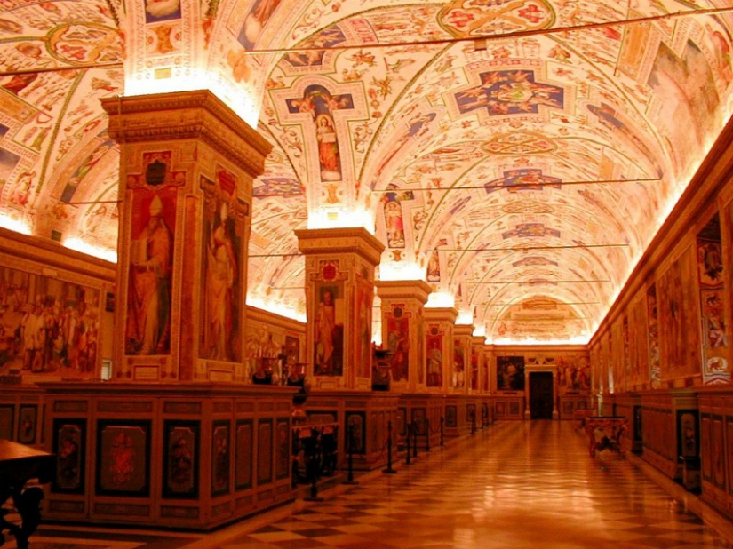 Caminar alrededor del Vaticano: ¿qué hay detrás de las paredes de un estado independiente en el centro de Roma
