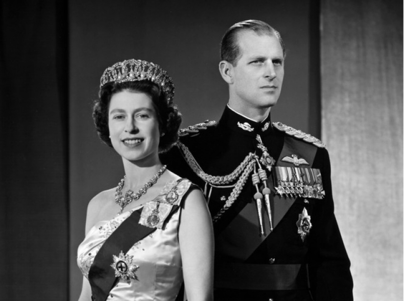 Cheating husband, fun-relatives and 4 the mystery of Queen Elizabeth II, which is not to say