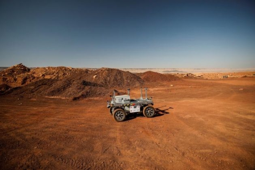 Científicos modelan la vida en Marte en un cráter rocoso israelí