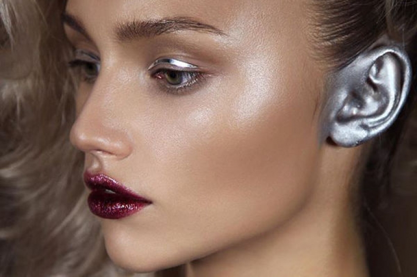 ¿Cómo se ve la nueva tendencia de maquillaje-maquillaje de oreja
