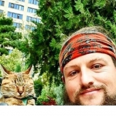 Cómo un gato y su hombre circunnavegan el mundo en una bicicleta