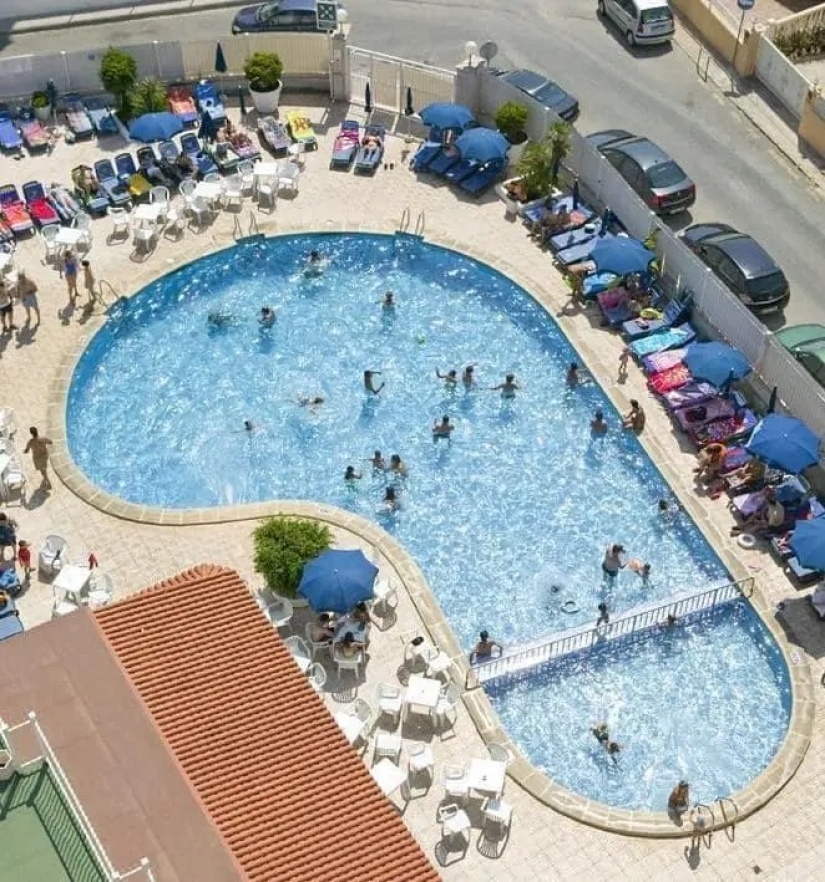 Crappy design: Tourists share photos of penis-shaped pools