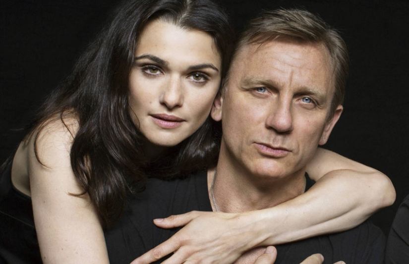 Daniel Craig turned out to be a regular at gay clubs, but that's not what you think