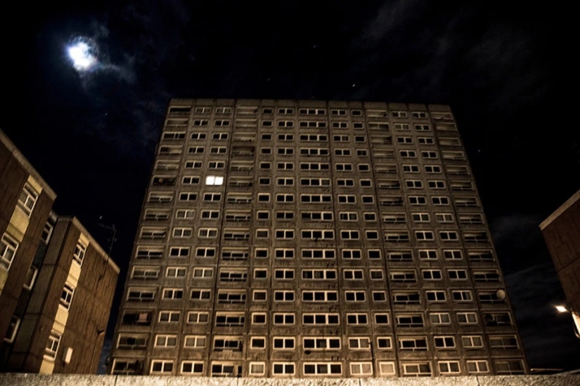 Dark deeds: fotos atrevidas de la vida nocturna en los lugares sórdidos de Londres