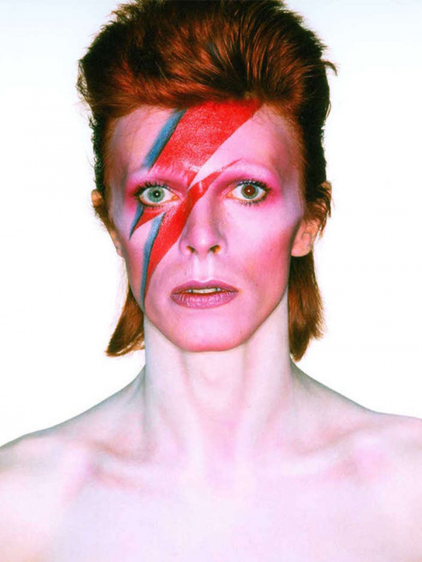 De David Bowie a rusia belleza-blogger: hombres con maquillaje