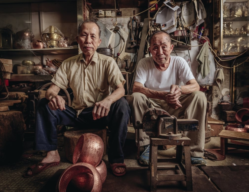 De la sopa de serpientes a la brujería: los vendedores ambulantes de Hong Kong, en imágenes