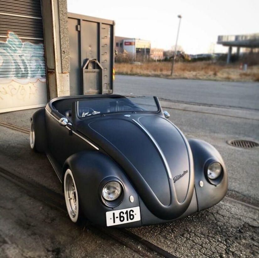 De un "Escarabajo" a un roadster: la increíble transformación del Volkswagen Beetle de 1961