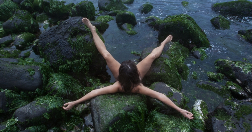 Desnudo el surrealismo en las fotografías AnaHell