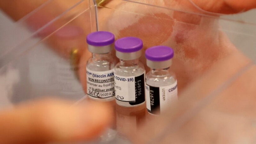 El australiano realizó 4 vacunas diferentes de COVID-19. Por si acaso
