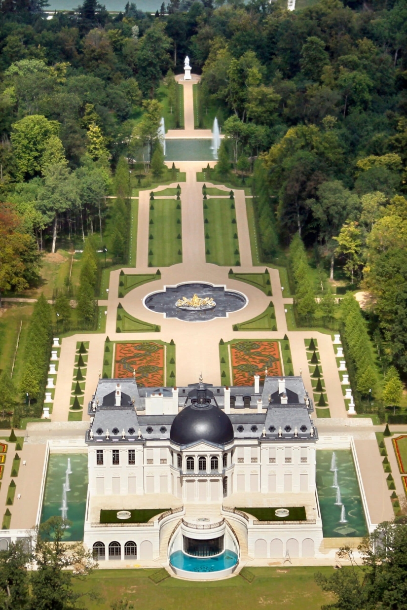 El castillo francés del príncipe árabe es la mansión más lujosa del mundo