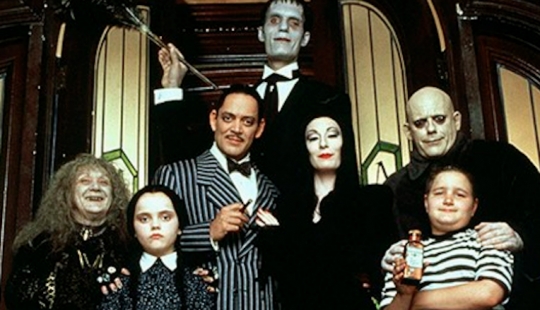 El dulce encanto del humor negro: hechos desconocidos sobre la historia de la familia Addams