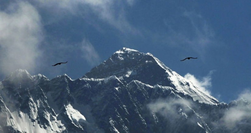 El estadounidense se interesó por el montañismo a la edad de 68 años, y a los 75 conquistó el Monte Everest