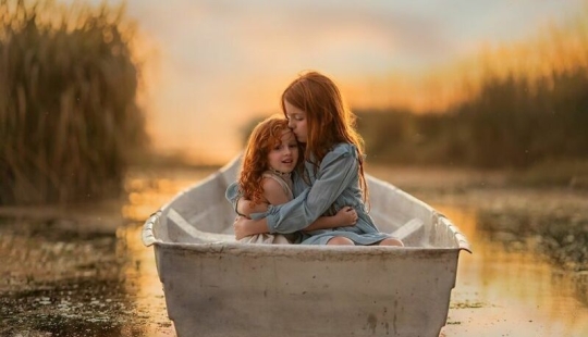 El fotógrafo ha creado un cuento a sus hijas