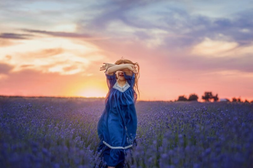 El fotógrafo ha creado un cuento a sus hijas