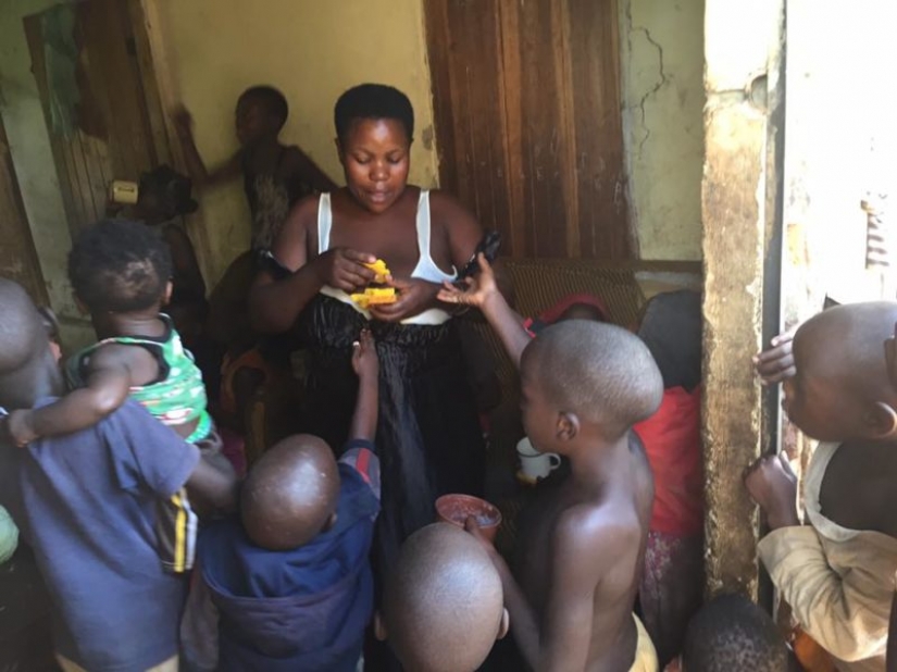 El genio de la fertilidad en Uganda: un 39 años de edad, madre soltera, ella está criando a sus 38 niños