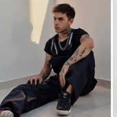 El hijo del presidente de Argentina se ha convertido en un hombre sin género, y su padre está orgulloso de él