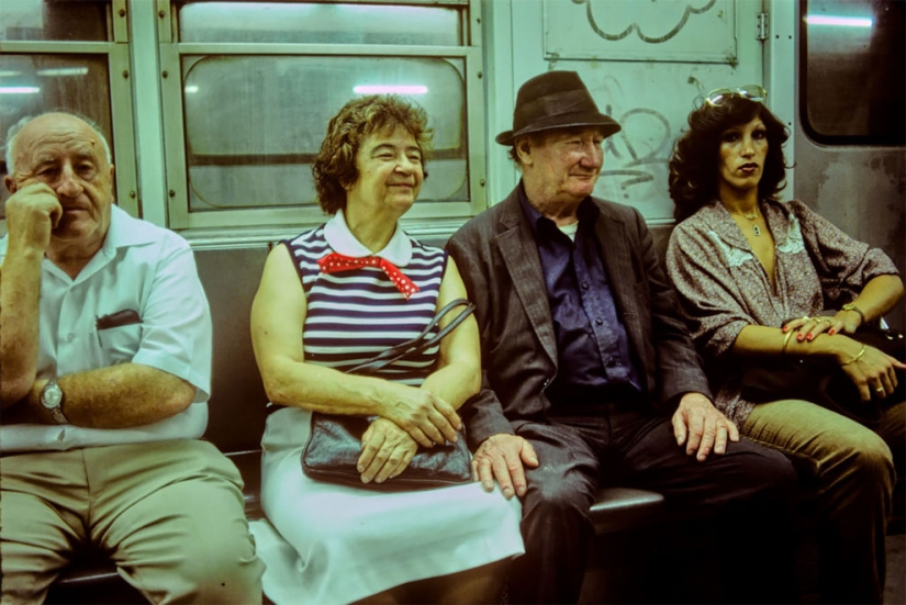 "El infierno sobre ruedas": impresionantes fotos del metro de Nueva York de los años 80