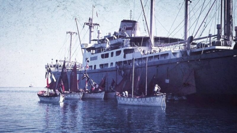 En la década de 1960, el canal de Suez fue bloqueado por 8 años y lo que hicieron los marineros atrapados