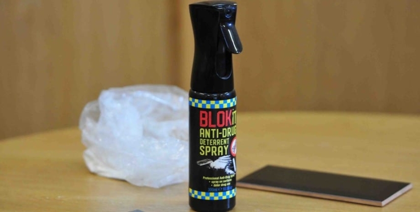 En pubs y bibliotecas en Gran Bretaña, comenzaron a usar un spray contra los drogadictos