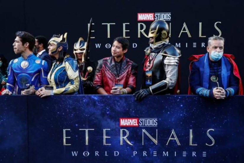 Estreno mundial de Marvel Studios "The Eternals"