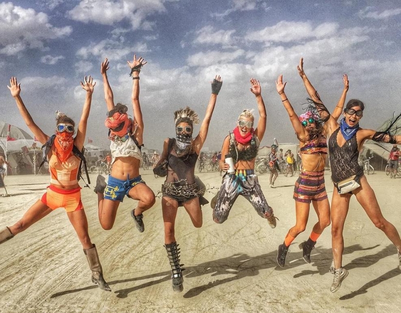 Euphoria in the middle of the desert: Hot revelations of Burning Man Festival participants