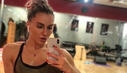 Female MMA fighter Alexandra Albu and her candid pictures from social networks