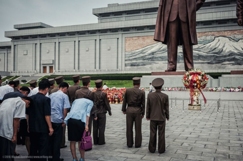 Forbidden photos that you will not be released from North Korea with