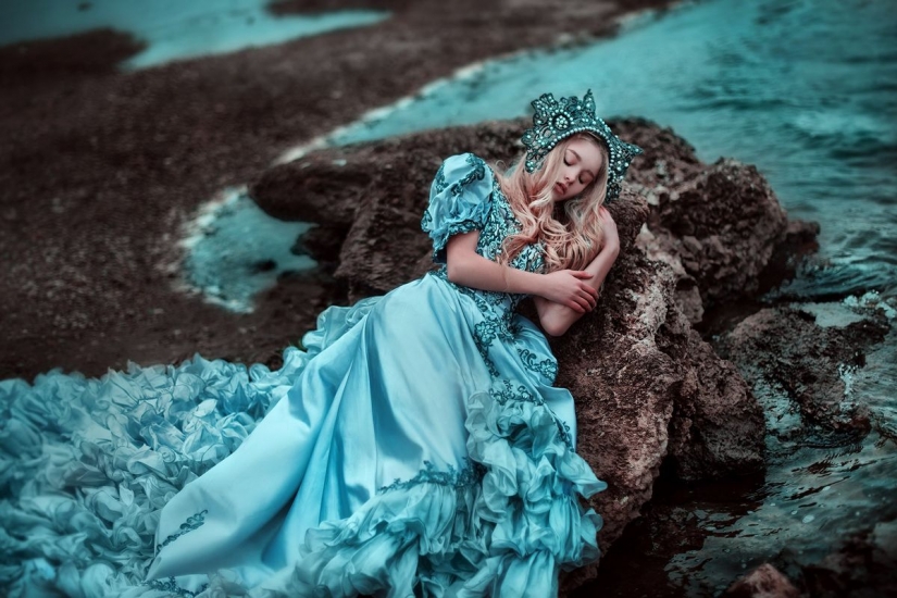 Forest Princess and mermaids: Perm photographer takes fabulous beauties in the forests of the Kama region