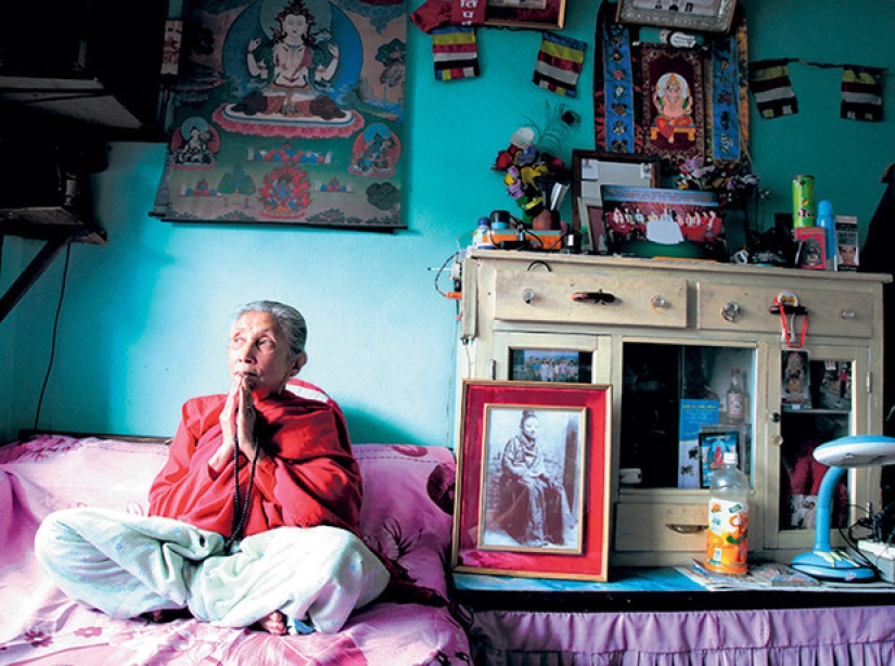 Former goddess: how do those who have ceased to be royal Kumari live in Nepal