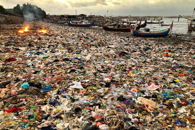 Fotos reveladoras muestran cómo los desechos plásticos están contaminando nuestro planeta