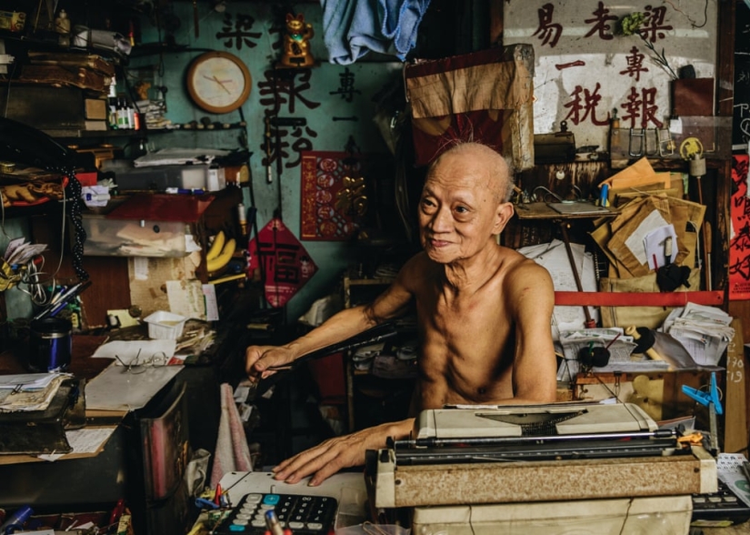 From snake soup to witchcraft: Hong Kong street vendors - in pictures