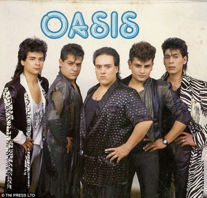 Full Hello from 80s: posters of music groups that no one will ever hang on the wall