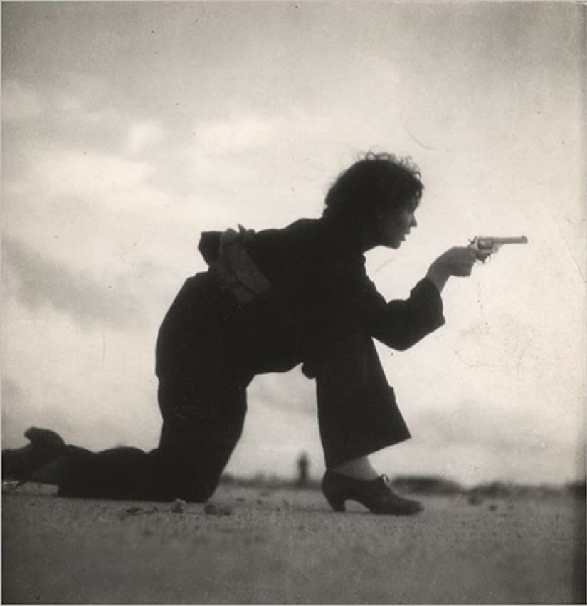 Gerda Taro, the first military photocorrespondent: become a legend for 11 months career