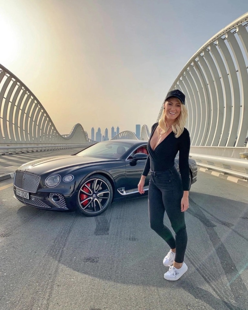 Girls rule! Supercar Models Who Earn Millions by being Photographed in Luxury Cars