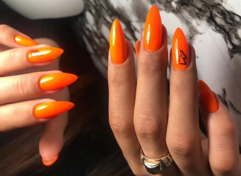 Here's what the color of your nails says about you