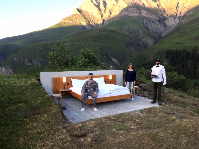 Hotel without walls and ceiling with the best view of the Swiss Alps