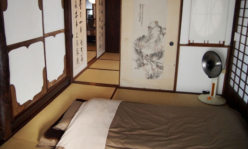 How a traditional Japanese house works
