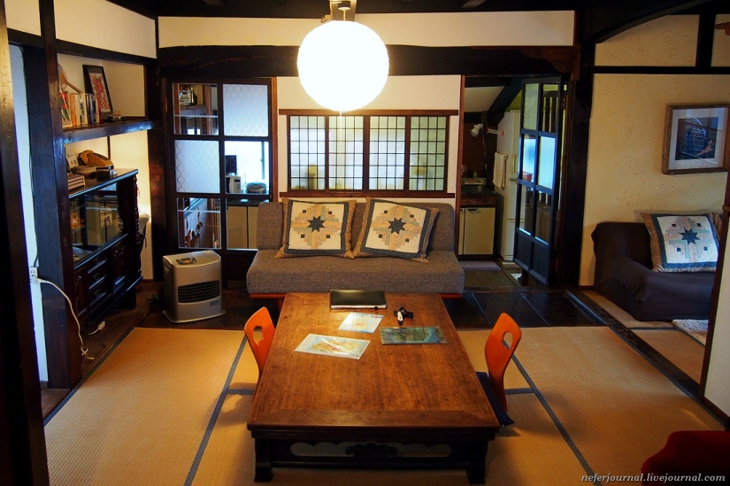 How a traditional Japanese house works